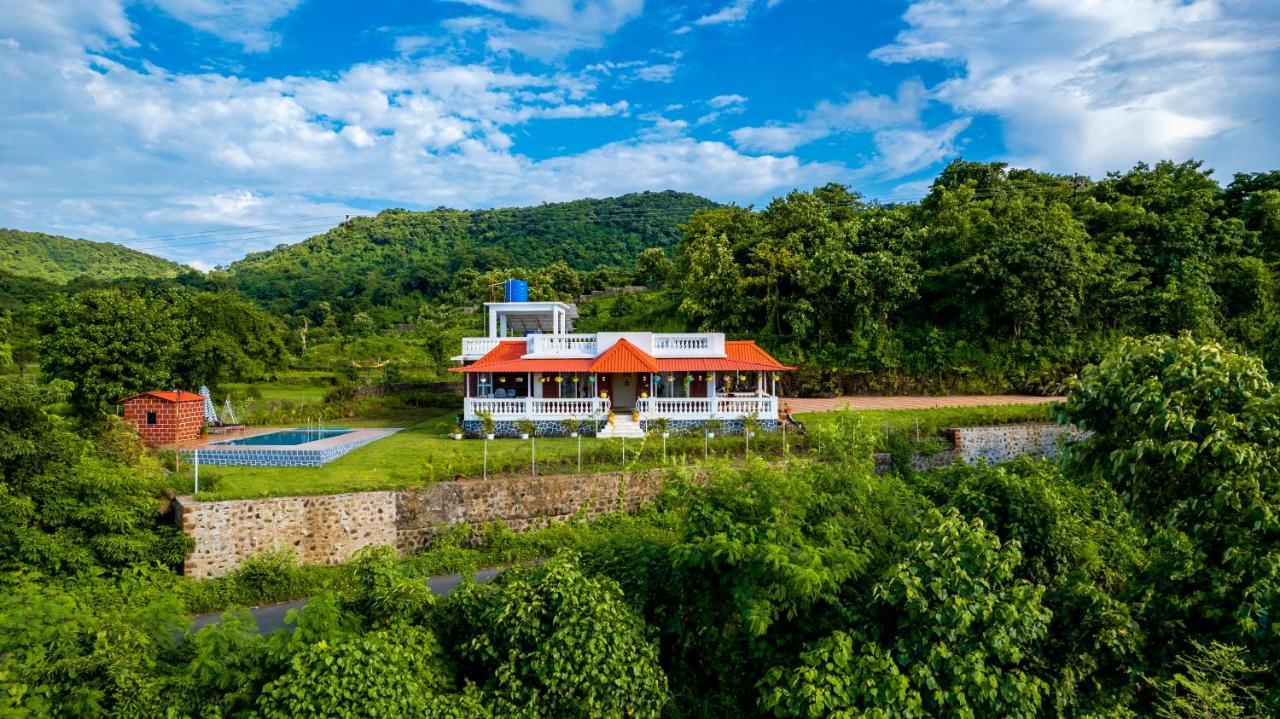 Spicy Mango Ocean Paradise - Luxurious Sea View Villa In Alibaug Christpada Екстериор снимка